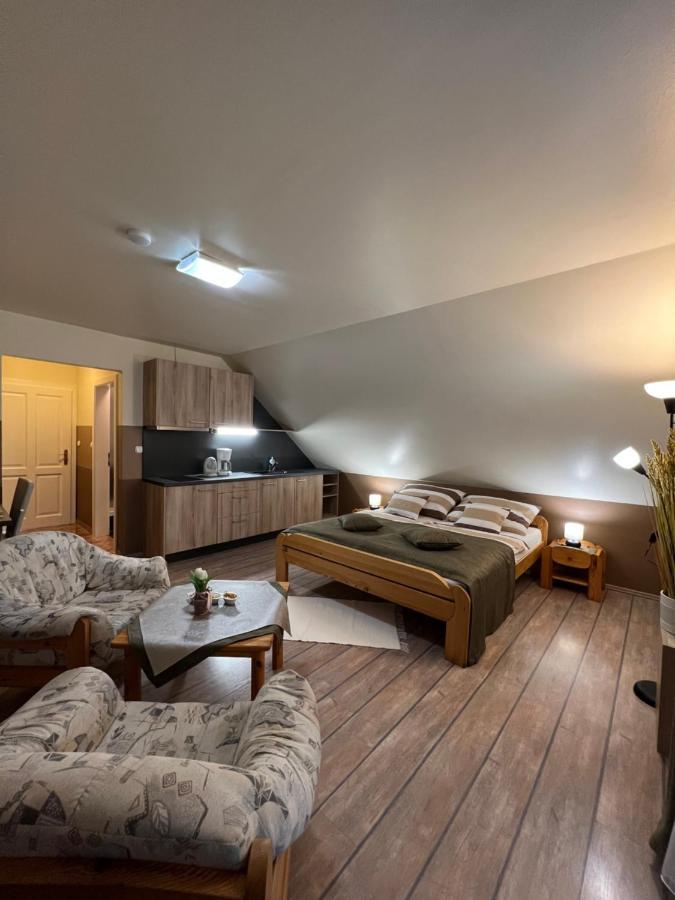 Holler Vendeghaz Apartment Buk Exterior photo