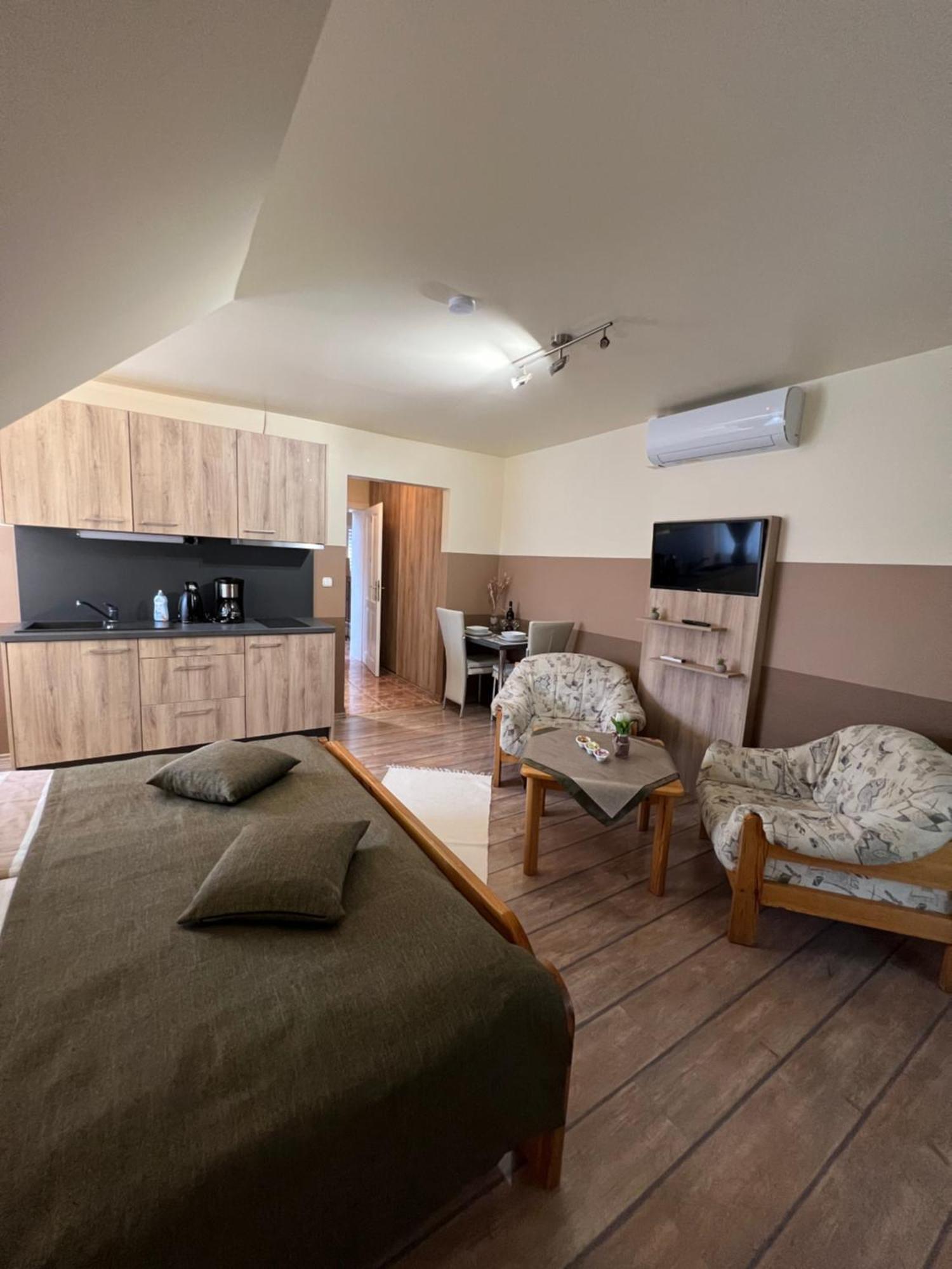 Holler Vendeghaz Apartment Buk Exterior photo