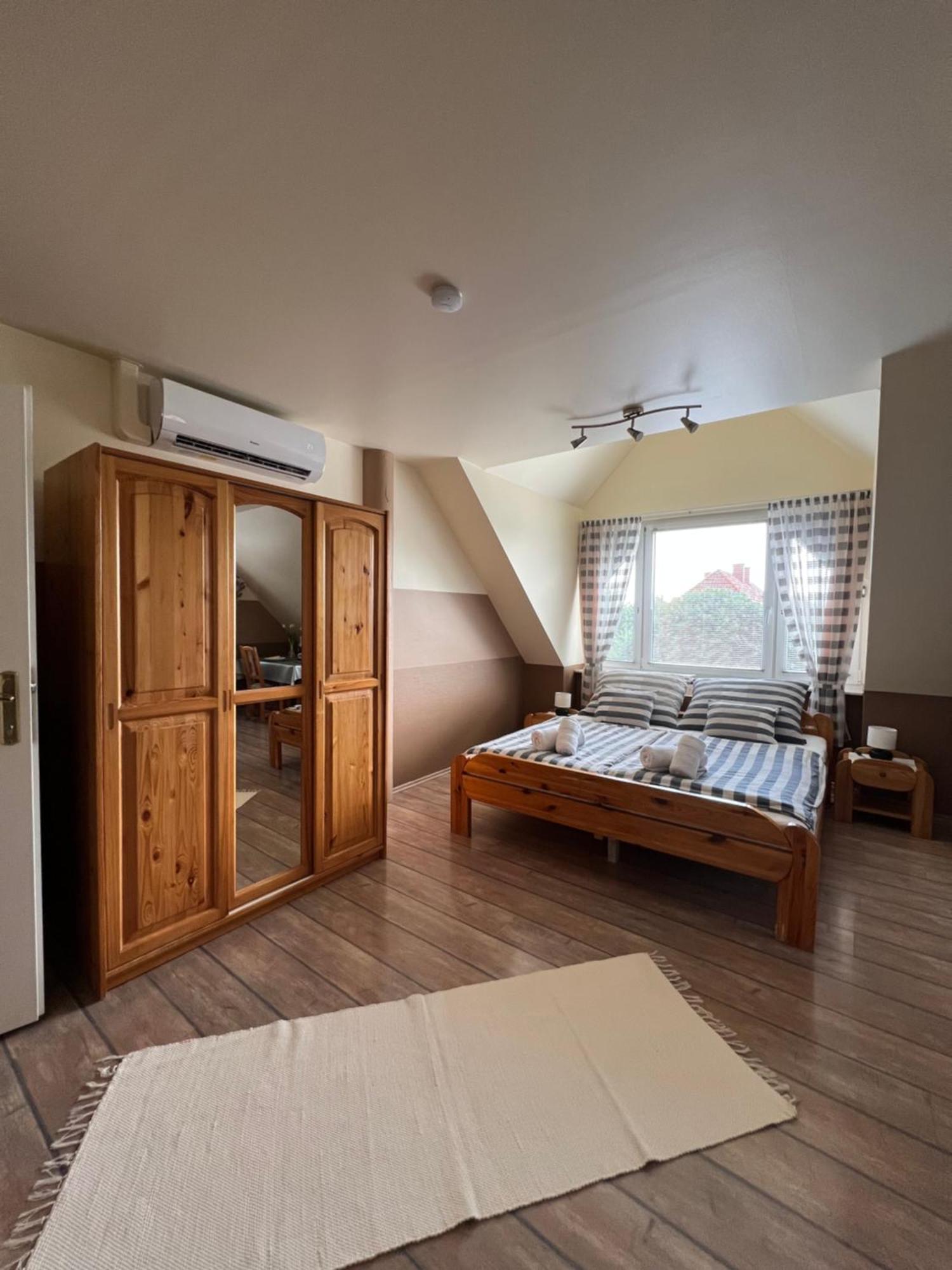 Holler Vendeghaz Apartment Buk Exterior photo